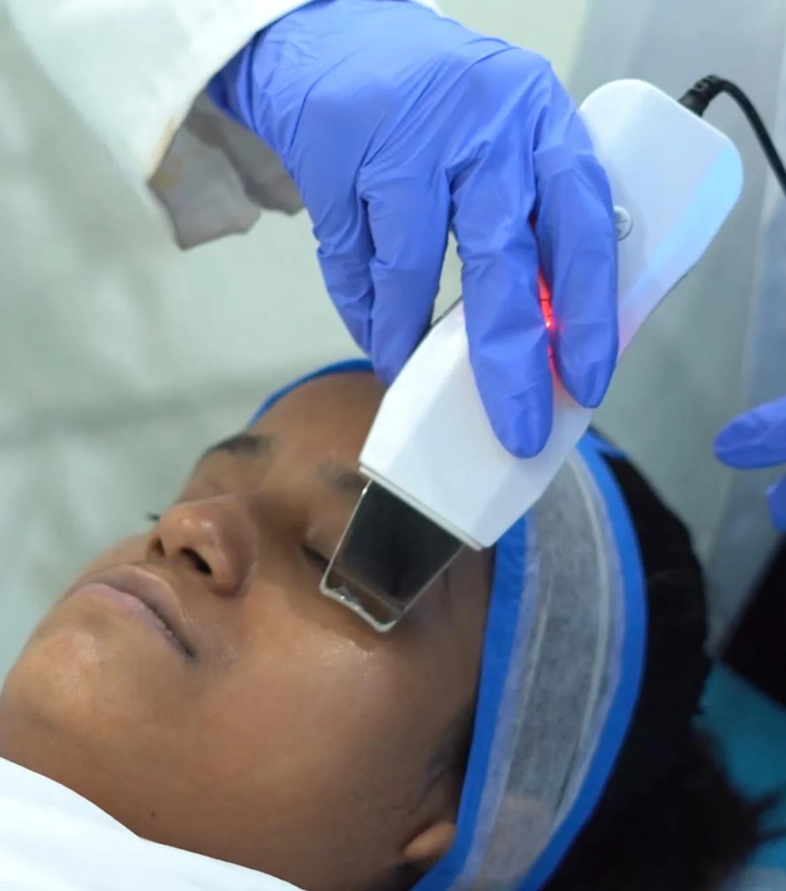 Best Cosmetologist in Krishna Nagar, East Delhi