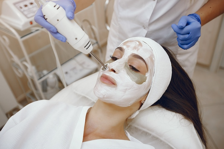 Best Clinical Facials in Gagan Vihar