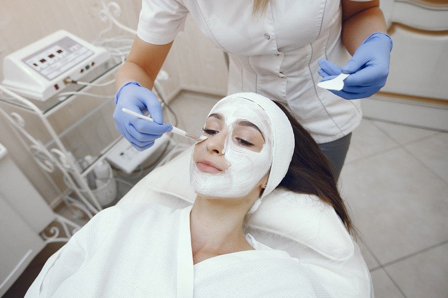 Best Chemical Peel Treatment in Karkardooma